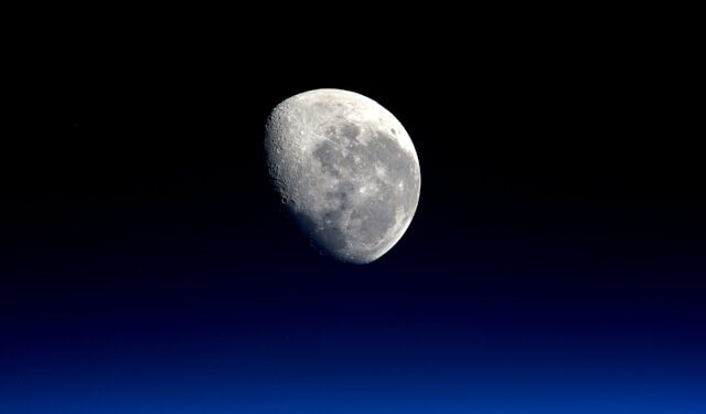 NASA deixa escapar o verdadeiro motivo pelo qual quer construir reator nuclear na Lua
