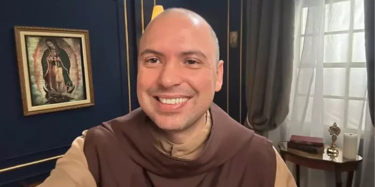 Frei Gilson faturou bela fortuna com as lives durante a madrugada na Páscoa