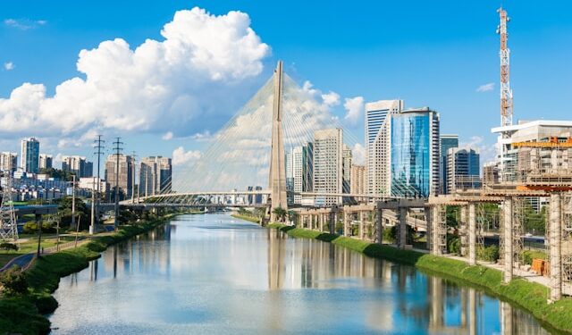 Governo de São Paulo anuncia leilão de veículos com lances iniciais de R$ 1.500