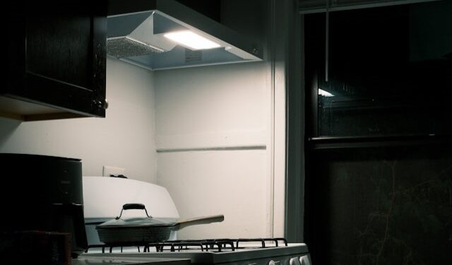 Invenção diferente de tudo que você já viu promete substituir os exaustores de cozinha