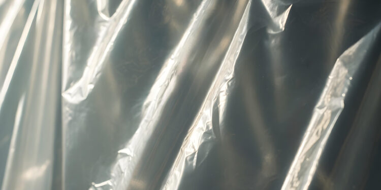 Nova alternativa promete ser o fim do plástico filme para armazenar alimentos