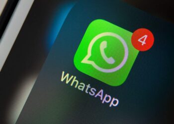 WhatsApp trabalha bonito e exclui milhões de contas criadas para aplicar golpes