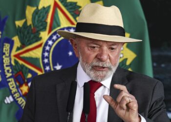 Donos de cartões de crédito pularam de alegria com nova Lei aprovada por Lula