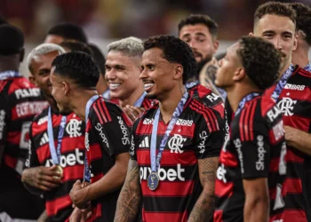 Novo investimento de patrocinadora do Flamengo no Brasil vai gerar 2 mil empregos