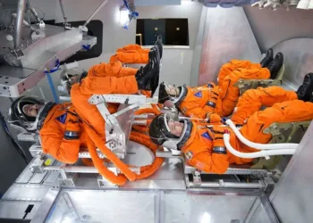 NASA age de última hora e planeja viagem para a Lua já em 2026