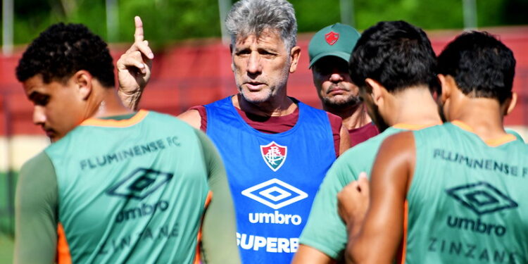 Enquanto Rogério Ceni recebe R$ 1,2 milhão no Bahia, salário de Renato no Fluminense é de cair da cadeira