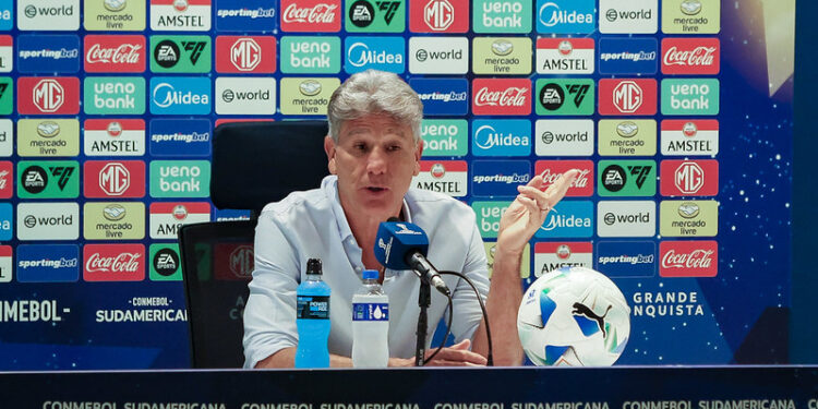 Salário milionário de Renato Gaúcho no Fluminense era superior ao valor recebido por Cano, Ganso e Fábio