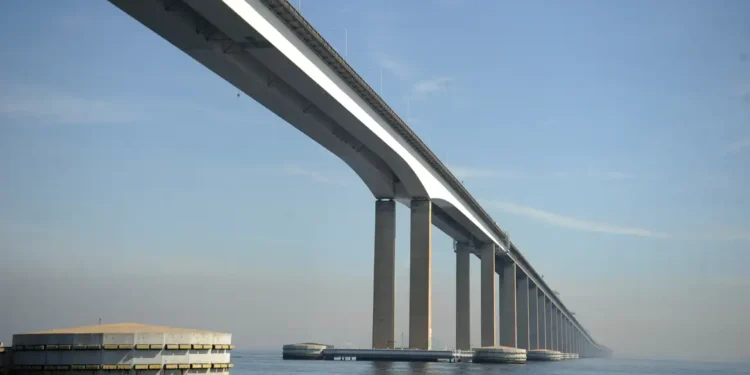 Enquanto a Rio-Niterói tem 13 mil metros de extensão, maior ponte de São Paulo não chega nem perto