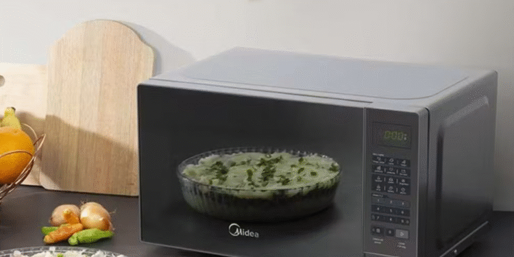 Substituto do micro-ondas promete ser mais econômico e rápido nos preparos