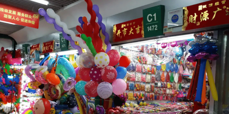 Shopping chinês abre unidade em SC com loja de 1000 metros quadrados