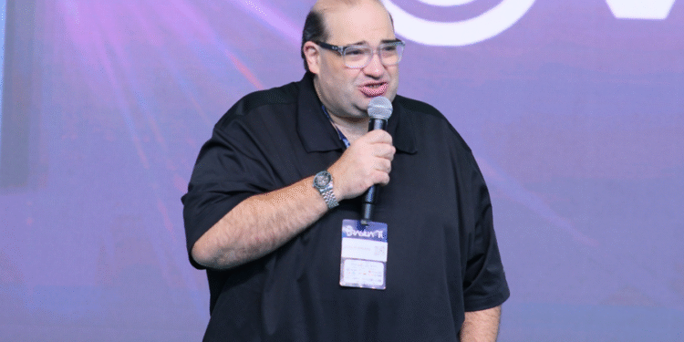 Espelhos solares podem ser usados para diminuir a radiação na Terra? Sacani explica