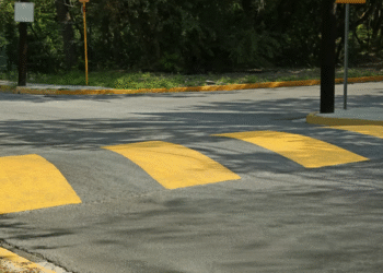 Morador que construiu quebra molas na sua rua pode levar 6 meses de prisão