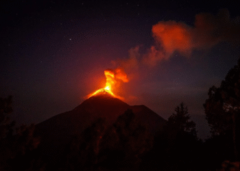 Maior vulcão do mundo com 22 km de altura e uma extensão de 600 km supera em quase três vezes o Monte Everest