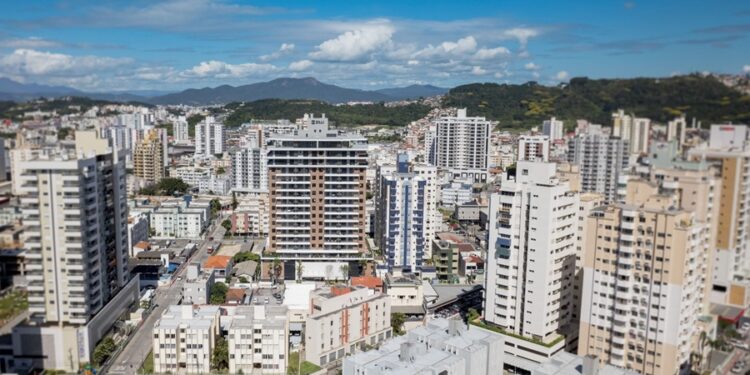 Cidade catarinense é classificada como a melhor para comprar um imóvel no Brasil