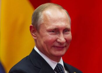 País assinou documento e entregou suas armas nucleares para a Rússia