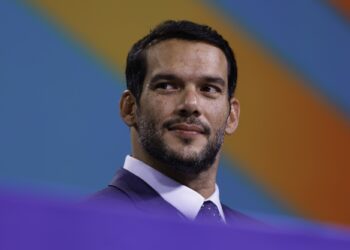 Novo presidente da CBF chegou mostrando como se faz e confirmou amistoso entre Brasil x Inglaterra