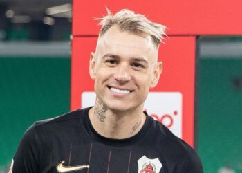 Róger Guedes aceita R$ 2 milhões mensais para jogar no Grêmio