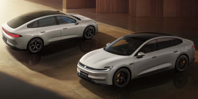 Num piscar de olhos, carro chinês recarrega super rápido: 1km por segundo