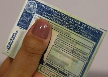 Idade máxima que é permitido dirigir no Brasil; Depois disso sua CNH será bloqueada