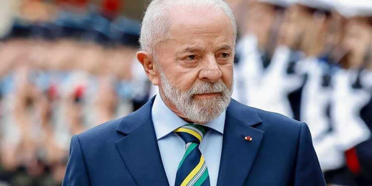 Lula faz a festa com o Brasil produzindo 5 milhões de barris de petróleo e gás por dia