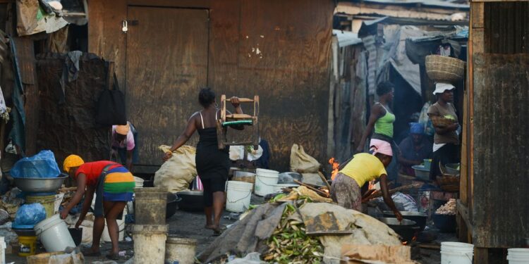 País com mais petróleo do mundo não dá conta do recado e população passa fome