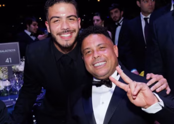 Filho de Ronaldo Fenômeno ganha R$ 35 mil por hora e não precisa da herança do pai