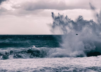 Moradores do litoral são alertados sobre tsunami e só há 35 minutos para chegar à zona segura