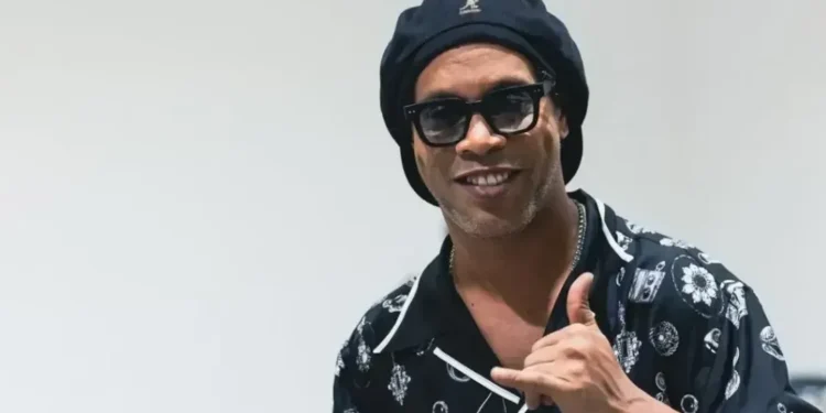 Nova profissão de Ronaldinho Gaúcho após deixar o futebol tem rendido fortuna
