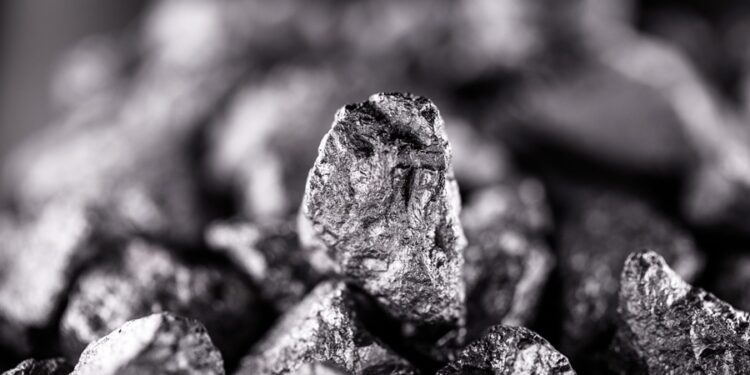 Terceira maior jazida de nióbio do mundo foi achada e deixará região nadando em dinheiro após retirada