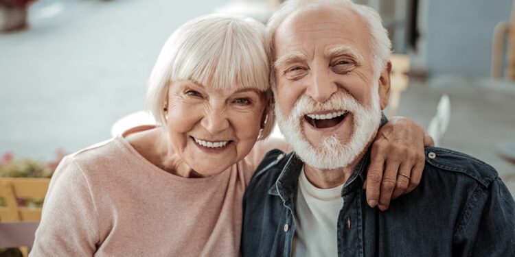 Comunicado geral para aposentados e idosos com 60 anos ou mais em setembro