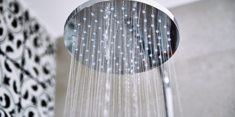 Substituto do chuveiro elétrico tomou conta da Europa e já chegou com tudo no Brasil