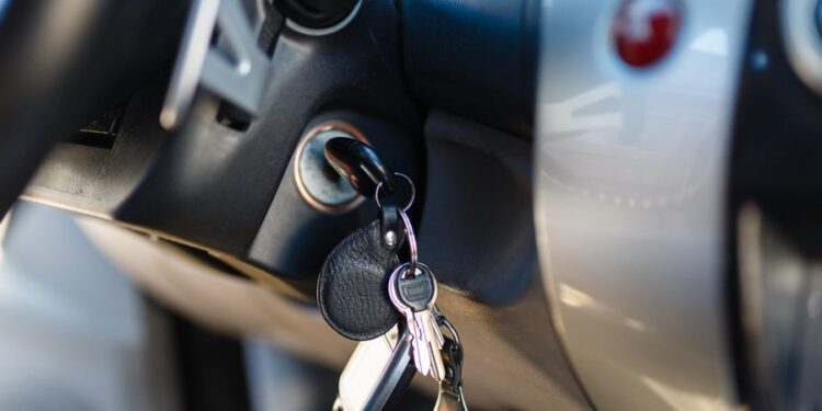 Moto da Shineray é mais barata do que Honda e não precisa de carteira para dirigir