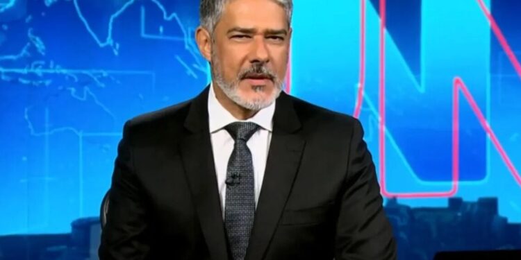 William Bonner interrompe programação da Globo com plantão urgente anunciando condenação de Bolsonaro