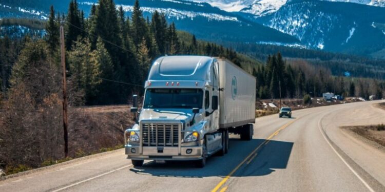 Um dos estados que mais cresce no Brasil tem cerca de 8 mil vagas para caminhoneiros