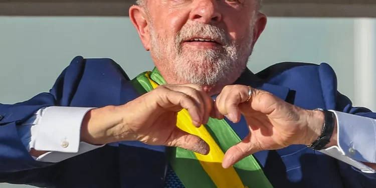 Governo Lula garante R$ 4.554,00 aos aposentados até o Natal