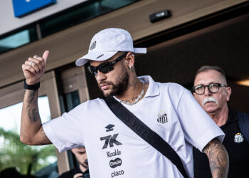 Neymar tem vizinho famoso e bilionário no prédio mais alto do Brasil