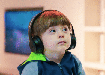 Garoto brasileiro de 8 anos com QI 140 já é considerado uma das pessoas mais inteligentes do mundo