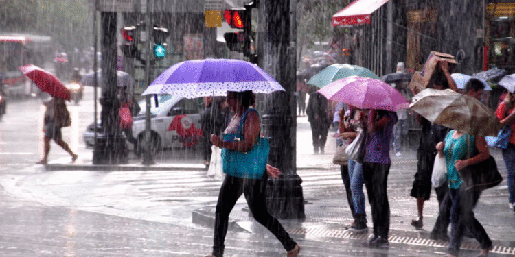 Dia das Crianças está chegando com alerta máximo para formação de ciclone no Brasil