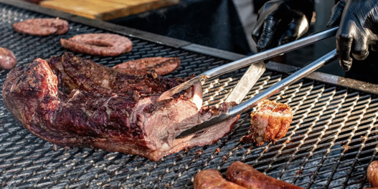 Poucos sabem: para que serve esfregar um dente de alho na grelha antes de usar?