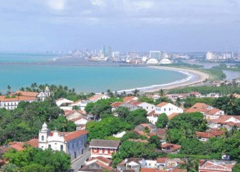 Cidade nordestina vira sonho de consumo para quem gosta de mar e gastronomia