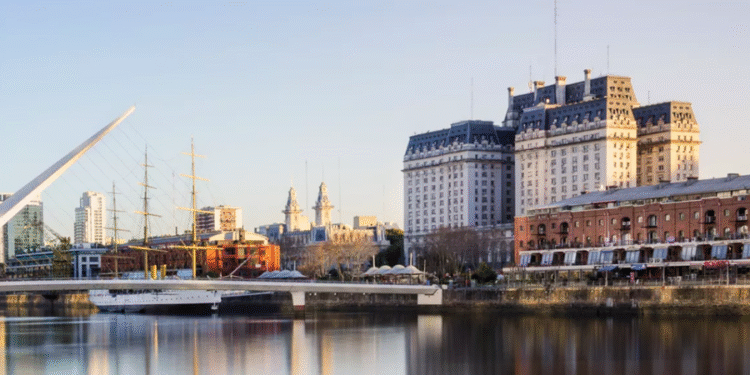 Melhor cidade latina para morar fica coladinha no Brasil