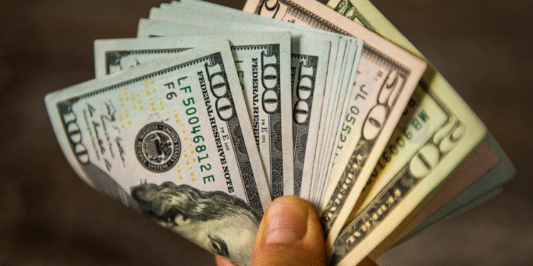 Programa oferece até US$ 700 mil dólares mensais para viver e trabalhar em áreas isoladas do Chile em 2026