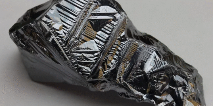 Especialistas da Espanha afirmam que silício pode deixar o petróleo no passado