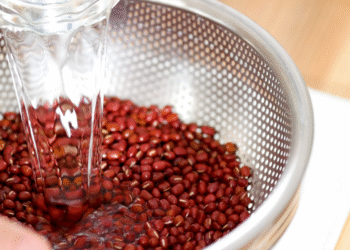 Simpatia com feijão promete salvar sua conta bancária