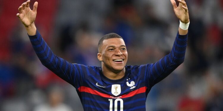 Valor que Mbappé ganha da Nike nos deixou sem fôlego