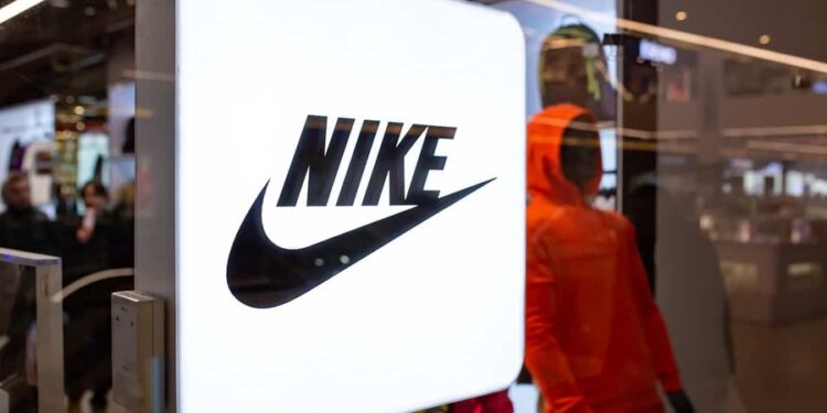 Nike preferiu abandonar país parceiro do Brasil e paralisar as atividades