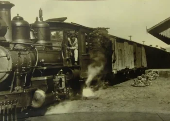 Primeira ferrovia paulista segue funcionando após 150 anos