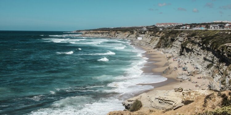 Qual é a diferença entre Oceano e Mar?