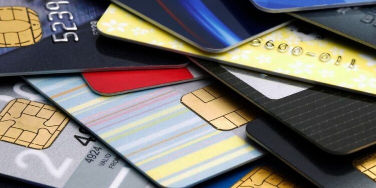 Maior operadora de cartões do mundo vai atuar no Brasil e promete dar trabalho a Visa e Mastercard