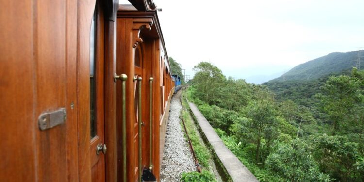 Ferrovia mais velha de São Paulo continua funcionando perfeitamente desde o século 19